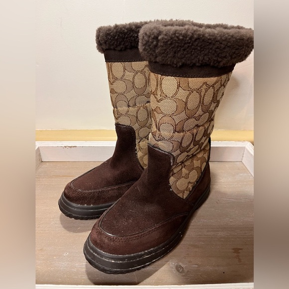 Coach Womens Sherman Signature C  Winter Suede Boots Chestnut Brown  Sz 5.5B - Picture 1 of 9
